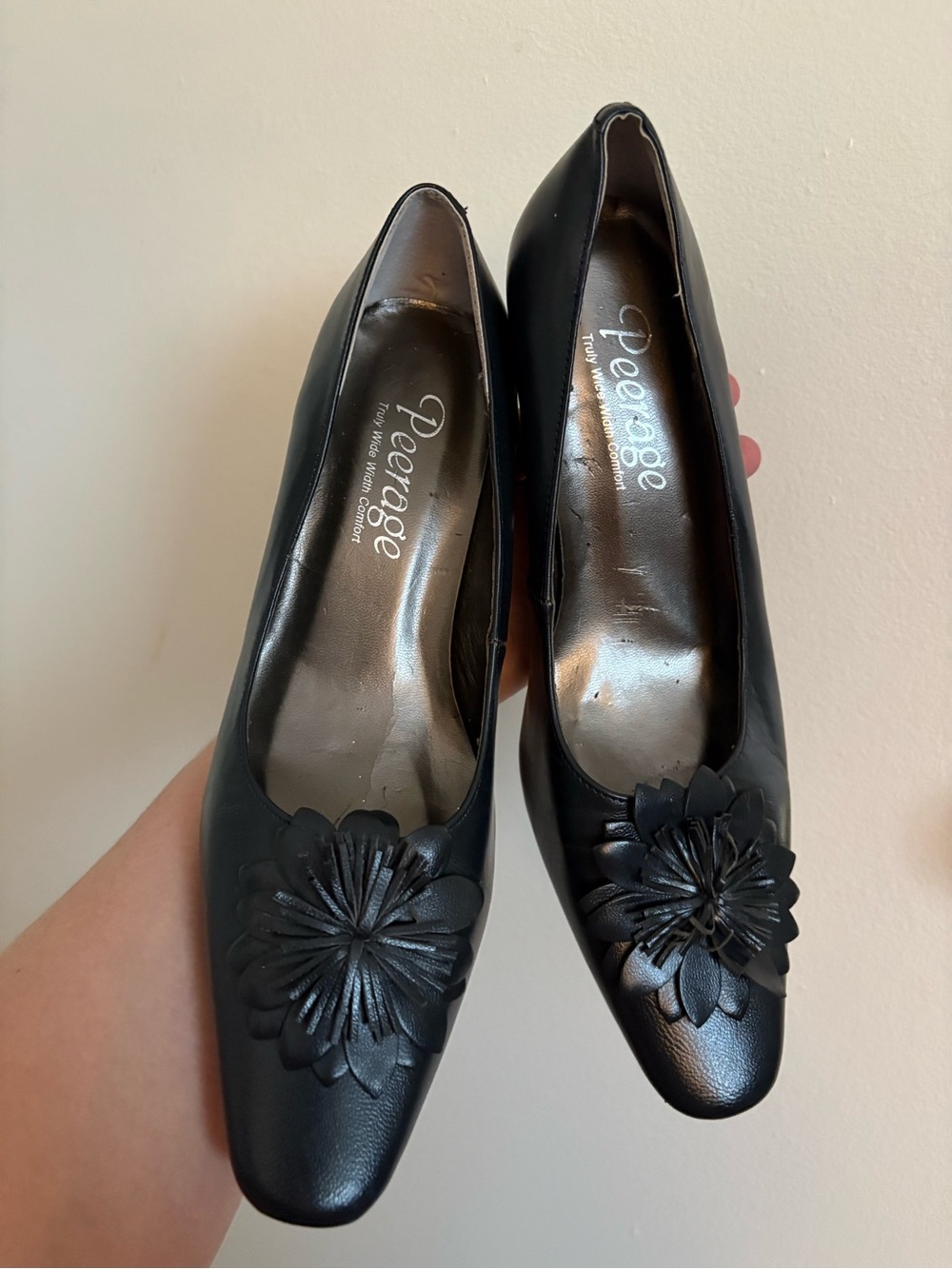 Wide Width Comfort Black Heel with Flower
